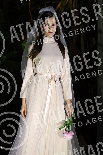 The fashion show transforming 