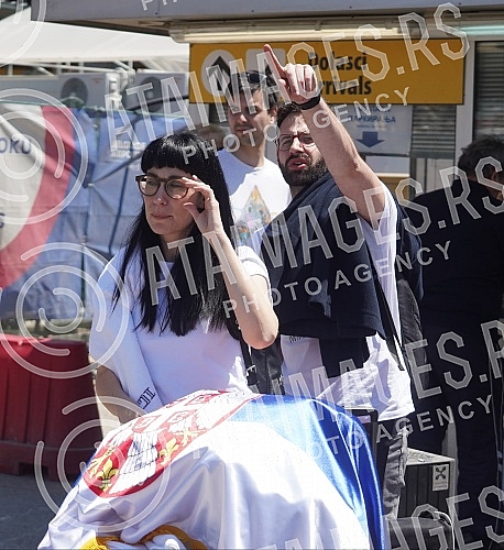 Return of Ana Djuric Konstrakte and the Serbian delegation from Italy, where she took 5th place in the Eurovision Song Contest held in Turin.Povratak Ane Djuric Konstrakte i srpska delegacija iz Italije, gde je na izboru za Pesmu Evrovizije odrzano