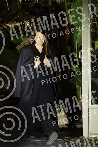 The fashion show transforming 