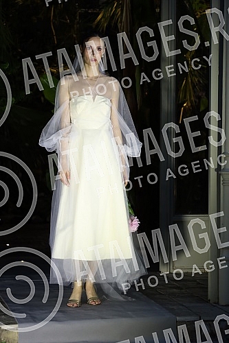 The fashion show transforming 