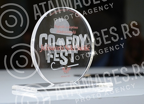 Awarding a Film Comedy Award, within the 2nd Comedy Fest. This year's laureate is actress Jelisaveta Seka Sablic.Dodela nagrade za doprinos filmskoj komediji, u okviru 2. Comedy festa. Ovogodisnji laureat je glumica Jelisaveta Seka Sablic.