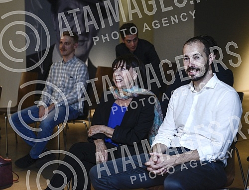 Awarding a Film Comedy Award, within the 2nd Comedy Fest. This year's laureate is actress Jelisaveta Seka Sablic.Dodela nagrade za doprinos filmskoj komediji, u okviru 2. Comedy festa. Ovogodisnji laureat je glumica Jelisaveta Seka Sablic.