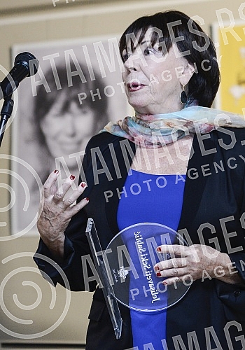 Awarding a Film Comedy Award, within the 2nd Comedy Fest. This year's laureate is actress Jelisaveta Seka Sablic.Dodela nagrade za doprinos filmskoj komediji, u okviru 2. Comedy festa. Ovogodisnji laureat je glumica Jelisaveta Seka Sablic.