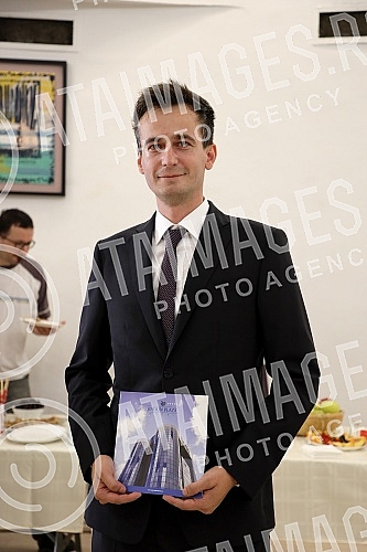 The press conference of the Tourist Board of Sarajevo Canton on the occasion of presenting the tourist offer of the city of Sarajevo and the promotion of vouchers intended for the vacation of health workers from Serbia in Sarajevo was held in the Hal