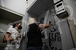 In the premises of Women in Black, a joint cleaning of hate graffiti was organized by representatives of several civil society organizations.U prostorijama Zena u crnom  organizovano je zajednicko ciscenje grafita mrznje od predstavnika vise organi