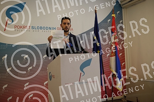 A press conference was held in the premises of the Movement of Free Citizens, by the President of PSG Pavle Grbovic, on allegations of parallel intelligence structures in the company Elektroprivreda Srbije.U prostorijama Pokreta slobodnih gradjana 