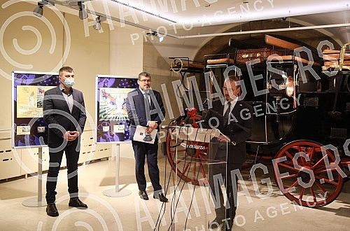 The PTT Museum promoted philatelic editions on the occasion of 140 years of Serbian-American diplomatic relations.U PTT muzeju je promovisano filatelisticko izdanja povodom 140 godina srpsko-americkih diplomatskih odnosa. 