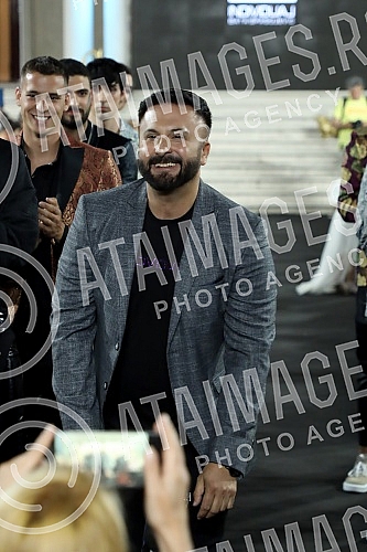 As part of the 64th International Fair of Technology and Technical Achievements at the Belgrade Fair, in Hall 3 at the PR-DC stand (Pink Research & Development Center), DJ Zex played music at the After Work Matinee.U okviru 64. Medjunarodnog sajma 