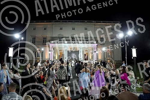 As part of the 64th International Fair of Technology and Technical Achievements at the Belgrade Fair, in Hall 3 at the PR-DC stand (Pink Research & Development Center), DJ Zex played music at the After Work Matinee.U okviru 64. Medjunarodnog sajma 