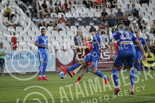 In the first match of the barrage to fill the Linglong Tire of the Serbian Super League, New Belgrade's IMT competed with the team from Novi Pazar at the FC Cukaricki stadium.Novobeogradski IMT je u prvom mecu baraza za popunu Linglong Tire Super l