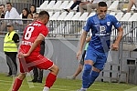 In the first match of the barrage to fill the Linglong Tire of the Serbian Super League, New Belgrade's IMT competed with the team from Novi Pazar at the FC Cukaricki stadium.Novobeogradski IMT je u prvom mecu baraza za popunu Linglong Tire Super l