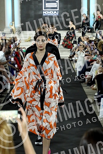 As part of the 64th International Fair of Technology and Technical Achievements at the Belgrade Fair, in Hall 3 at the PR-DC stand (Pink Research & Development Center), DJ Zex played music at the After Work Matinee.U okviru 64. Medjunarodnog sajma 