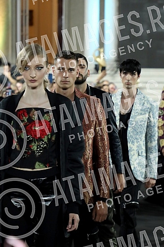 As part of the 64th International Fair of Technology and Technical Achievements at the Belgrade Fair, in Hall 3 at the PR-DC stand (Pink Research & Development Center), DJ Zex played music at the After Work Matinee.U okviru 64. Medjunarodnog sajma 