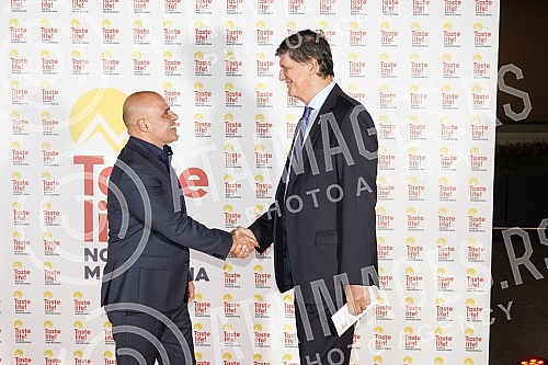 As part of the Wine Vision of the Open Balkans fair, the Government of the Republic of North Macedonia organized the Macedonian Evening on the roof of the Galerija Shopping Center. U okviru sajma Vinska vizija Otvorenog Balkana Vlada Republike Seve