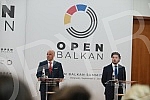 As part of the Open Balkan Leaders' Summit, bilateral documents were signed, followed by a joint media conference of politicians.U sklopu Samita lidera Otvorenog Balkana potpisiani su bilateralni dokumenati, a potom je usledila zajednicka konferenc