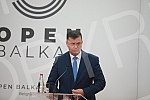 As part of the Open Balkan Leaders' Summit, bilateral documents were signed, followed by a joint media conference of politicians.U sklopu Samita lidera Otvorenog Balkana potpisiani su bilateralni dokumenati, a potom je usledila zajednicka konferenc