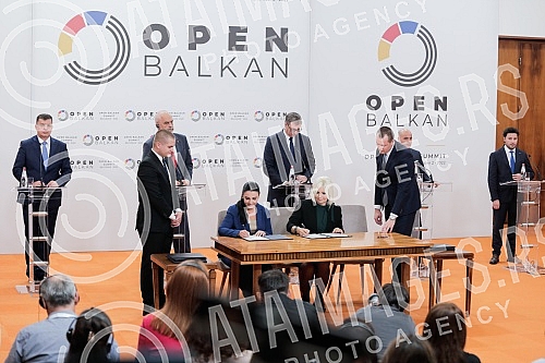 The Minister of Mining and Energy of Serbia, Zorana Mihajlovic, and the Minister of Infrastructure and Energy of Albania, Belinda Balluku, signed today, at the Open Balkans Summit in Belgrade, a Memorandum of Understanding between the two ministries,
