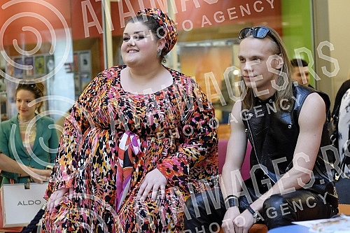 U Trznom centru USCE Shopping centar odrzano druzenje sa ucesnicima Eurosonga (Eurosong 2015 - Wiena). Ucestovali su: Bojana Stamenom (Srbija/Serbia), Nenad Knezevic - Knez (Crna Gora/Montenegro), Daniel Kajmakoski (Makedonija/FYROM) i Eduard Romanyu