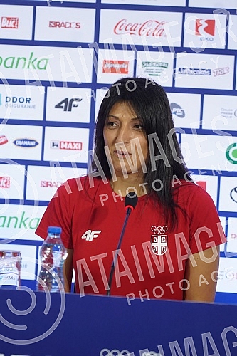A press conference was held at Nikola Tesla Airport before the departure of karate player Jovana Prekovic and her coach Roksanda Atanasov to the Olympic Games in Tokyo.Na aerodromu Nikola Tesla odrzana je konferencija za medije pred polazak karatis