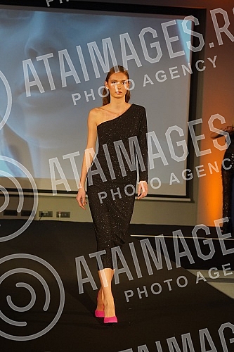 The fashion show of the luxury brand Pivione Aristocrate was held at the Mona Plaza Hotel.U hotelu Mona Plaza odrzana je modna revija luksuznog brenda Pivione Aristocrate.