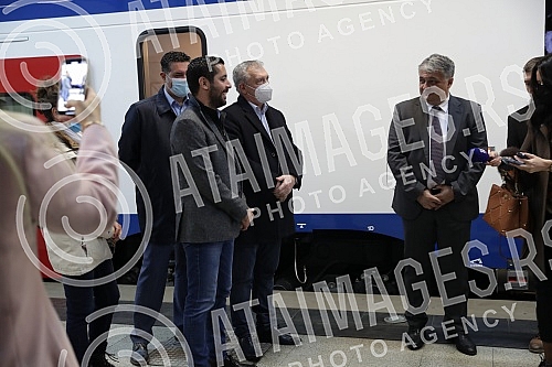 At the Belgrade Central Railway Station, Prokop, a Letter of Intent was signed between Telekom Srbija, Serbian Railway Infrastructure a.d. and Srbija Voza a.d., with the aim of improving the user experience of passengers on Serbian railways.Na Glav