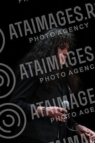 A concert in honor of the legendary drummer Dragoljub Djuricic, the man with the biggest smile on the domestic music scene, was held at the Atelier 212 theater.Koncert u cast legendarnog bubnjara Dragoljuba Djuricica, coveka sa najvecim osmehom na 