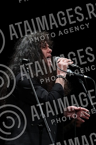 A concert in honor of the legendary drummer Dragoljub Djuricic, the man with the biggest smile on the domestic music scene, was held at the Atelier 212 theater.Koncert u cast legendarnog bubnjara Dragoljuba Djuricica, coveka sa najvecim osmehom na 