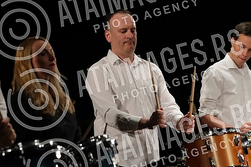 A concert in honor of the legendary drummer Dragoljub Djuricic, the man with the biggest smile on the domestic music scene, was held at the Atelier 212 theater.Koncert u cast legendarnog bubnjara Dragoljuba Djuricica, coveka sa najvecim osmehom na 