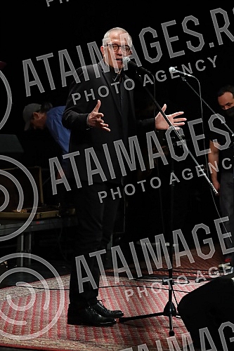 A concert in honor of the legendary drummer Dragoljub Djuricic, the man with the biggest smile on the domestic music scene, was held at the Atelier 212 theater.Koncert u cast legendarnog bubnjara Dragoljuba Djuricica, coveka sa najvecim osmehom na 