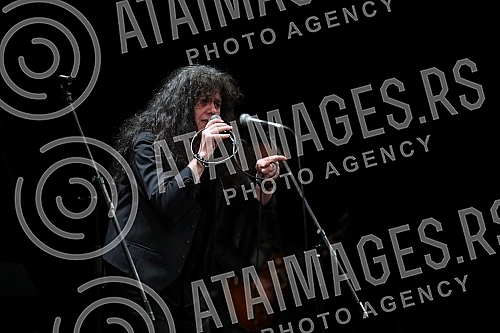 A concert in honor of the legendary drummer Dragoljub Djuricic, the man with the biggest smile on the domestic music scene, was held at the Atelier 212 theater.Koncert u cast legendarnog bubnjara Dragoljuba Djuricica, coveka sa najvecim osmehom na 