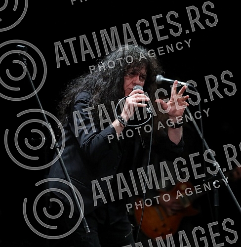 A concert in honor of the legendary drummer Dragoljub Djuricic, the man with the biggest smile on the domestic music scene, was held at the Atelier 212 theater.Koncert u cast legendarnog bubnjara Dragoljuba Djuricica, coveka sa najvecim osmehom na 