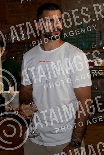 Promotion of new Gillette product hel in kafe Magazin.Promocija novog Zilet (Gillette) proizvoda u kafeteriji Magazin.