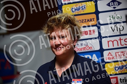 An open training and conversation with the selector of the senior women's basketball team of Serbia Marina Maljkovic and members of the U20 national team in the Vizura hall were organized on the occasion of the preparations of national teams for the 