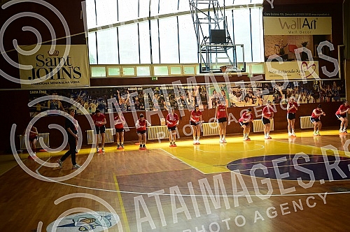 An open training and conversation with the selector of the senior women's basketball team of Serbia Marina Maljkovic and members of the U20 national team in the Vizura hall were organized on the occasion of the preparations of national teams for the 