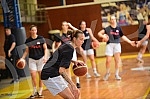 An open training and conversation with the selector of the senior women's basketball team of Serbia Marina Maljkovic and members of the U20 national team in the Vizura hall were organized on the occasion of the preparations of national teams for the 