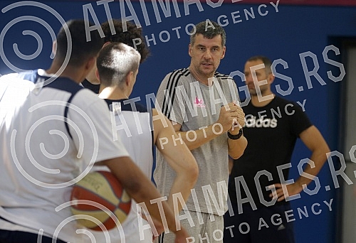Training of basketball players Mega Bemax and new coach Vlado Jovanovic.Trening kosarkasa Mega Bemax i novog trenera Vlade Jovanovica.
