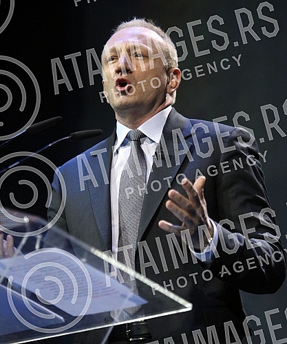 The Assembly of the Party of Freedom and Justice is being held in Kombank Hall.U Kombank dvorani se odrzava Skupstina Stranke slobode i pravde.