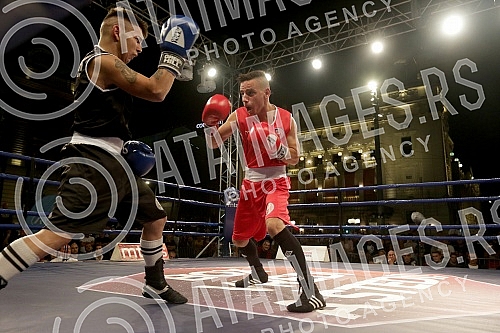 Boxing derby between Crvena zvezda and Partizan held on Republic Square.Bokserski derbi izmedju Crvene zvezde i Partizana odrzan na Trgu republike.