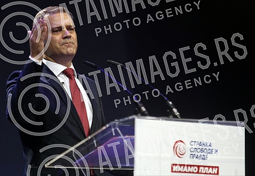 The Assembly of the Party of Freedom and Justice is being held in Kombank Hall.U Kombank dvorani se odrzava Skupstina Stranke slobode i pravde.