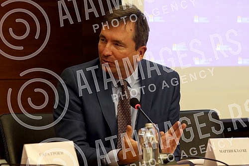 The conference on the occasion of the International Day for Tolerance was held at the Club of Deputies.Konferencija povodom Medjunarodnog dana tolerancije odrzana je u Klubu poslanika.