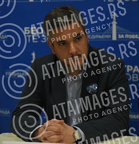 The candidate for mayor of Belgrade, Vladeta Jankovic, continued his tour of the capital and presented the program of the newspaper 