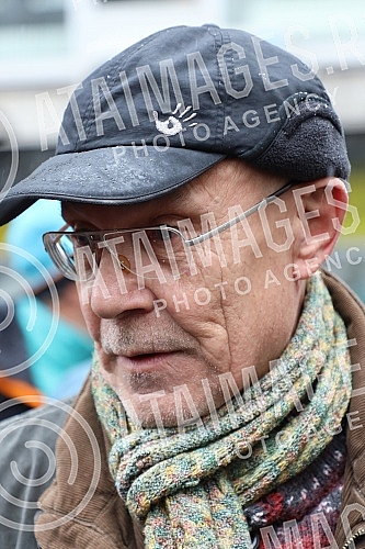 A gathering of non-governmental organizations against the Russian invasion of Ukraine began in Knez Mihailova Street in downtown Belgrade, in front of the Cultural Center.Skup nevladinih organizacija protiv ruske invazije na Ukrajinu, poceo je u Kn