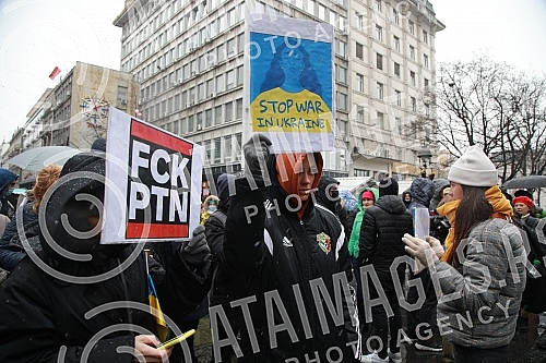 A gathering of non-governmental organizations against the Russian invasion of Ukraine began in Knez Mihailova Street in downtown Belgrade, in front of the Cultural Center.Skup nevladinih organizacija protiv ruske invazije na Ukrajinu, poceo je u Kn