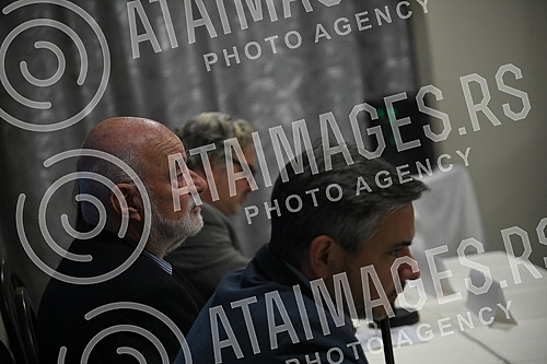 The candidate for mayor of Belgrade, Vladeta Jankovic, continued his tour of the capital and presented the program of the newspaper 