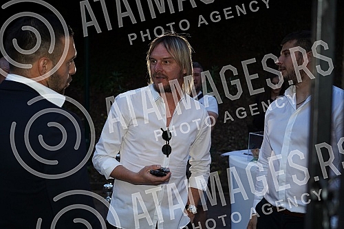 The fourth donor council of the Humanitarian Organization of Serbs for Serbs was organized in the restaurant Topciderac.Cetvrto donatorsko vece Humanitarne organizacije Srbi za Srbe  organizovano je u restoranu Topciderac.