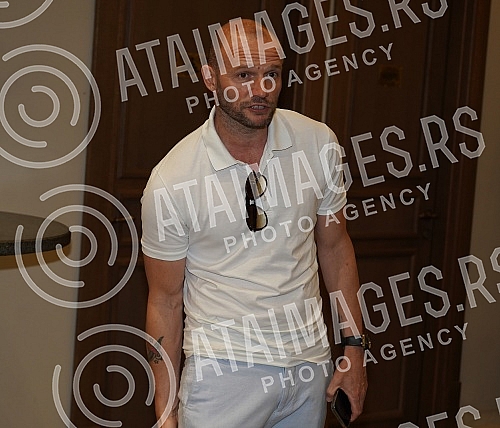 The fourth donor council of the Humanitarian Organization of Serbs for Serbs was organized in the restaurant Topciderac.Cetvrto donatorsko vece Humanitarne organizacije Srbi za Srbe  organizovano je u restoranu Topciderac.