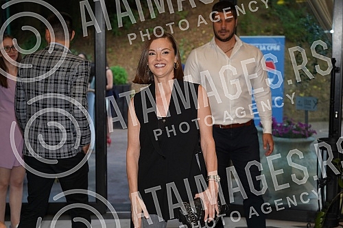 The fourth donor council of the Humanitarian Organization of Serbs for Serbs was organized in the restaurant Topciderac.Cetvrto donatorsko vece Humanitarne organizacije Srbi za Srbe  organizovano je u restoranu Topciderac.