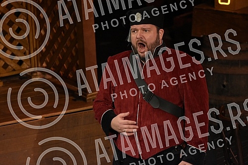 Georges Bizet's famous work, the opera Carmen, premiered at the National Theater in Nis under the baton of conductor Dejan Savic.Cuveno delo Zorza Bizea, opera Karmen, premijerno je izvedena u Narodnom pozoristu Nis pod dirigentskom palicom Dejana 
