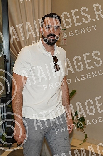 The fourth donor council of the Humanitarian Organization of Serbs for Serbs was organized in the restaurant Topciderac.Cetvrto donatorsko vece Humanitarne organizacije Srbi za Srbe  organizovano je u restoranu Topciderac.