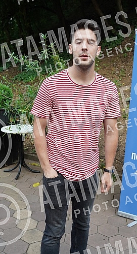 The fourth donor council of the Humanitarian Organization of Serbs for Serbs was organized in the restaurant Topciderac.Cetvrto donatorsko vece Humanitarne organizacije Srbi za Srbe  organizovano je u restoranu Topciderac.